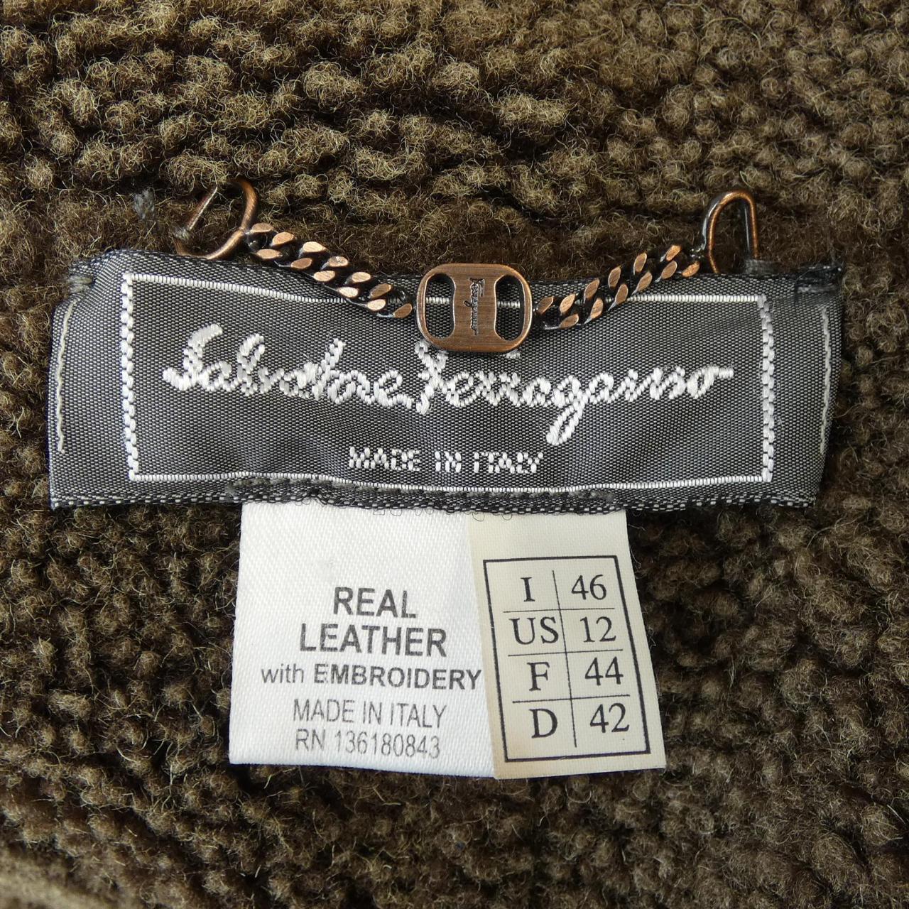 サルヴァトーレフェラガモ SALVATORE FERRAGAMO ムートンコート