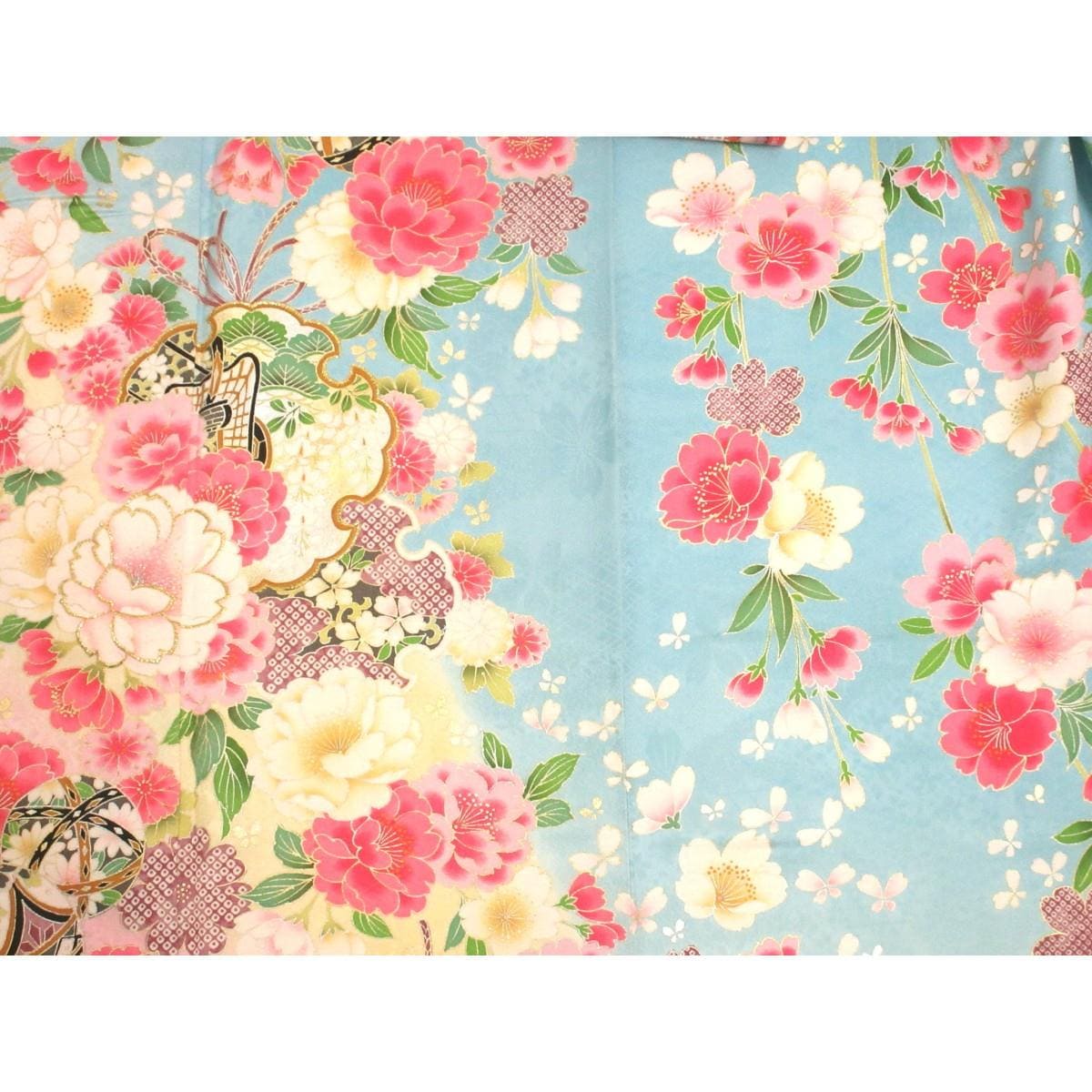 振袖　友禅金彩加工　刺繍入りボカシ染