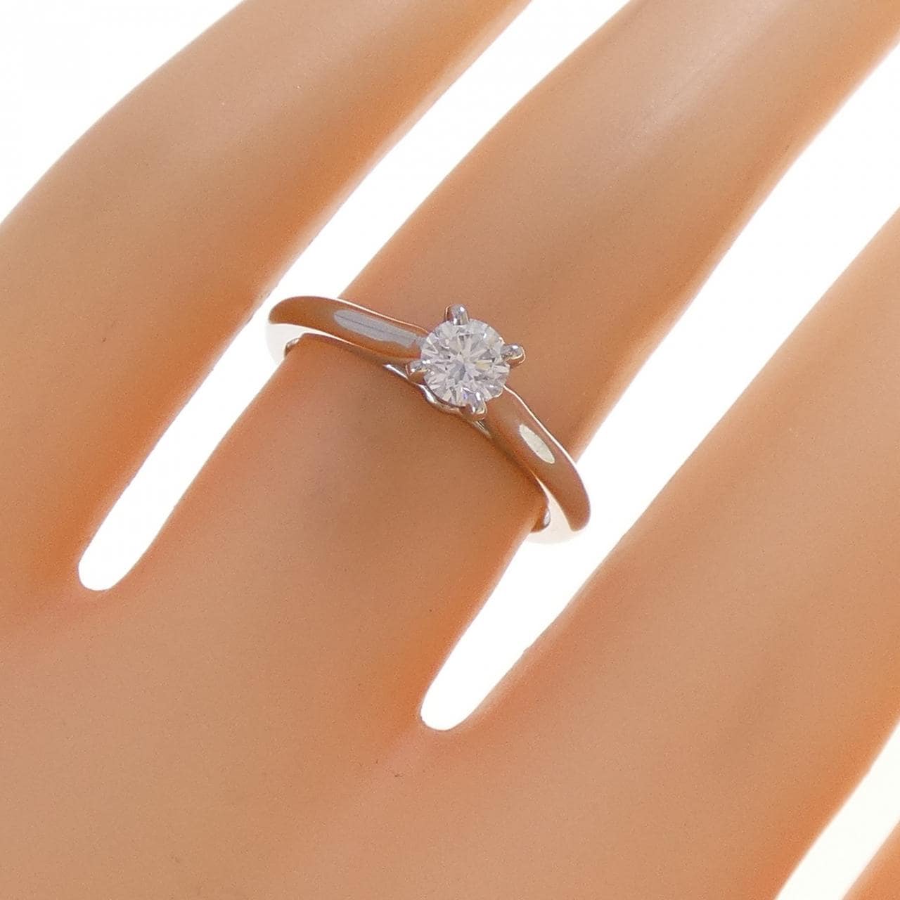 カルティエ 1895 ソリテール リング 0.26CT E VVS1 3EXT