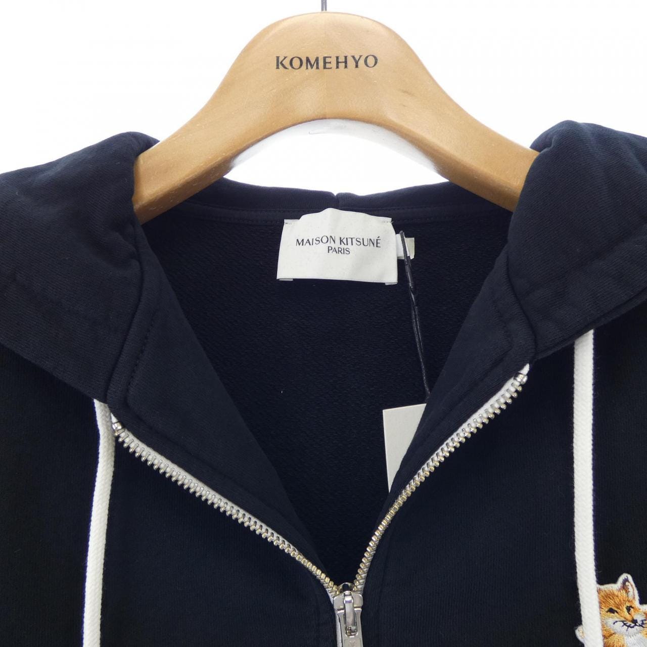 メゾンキツネ MAISON KITSUNE IU00353KM0001 パーカー