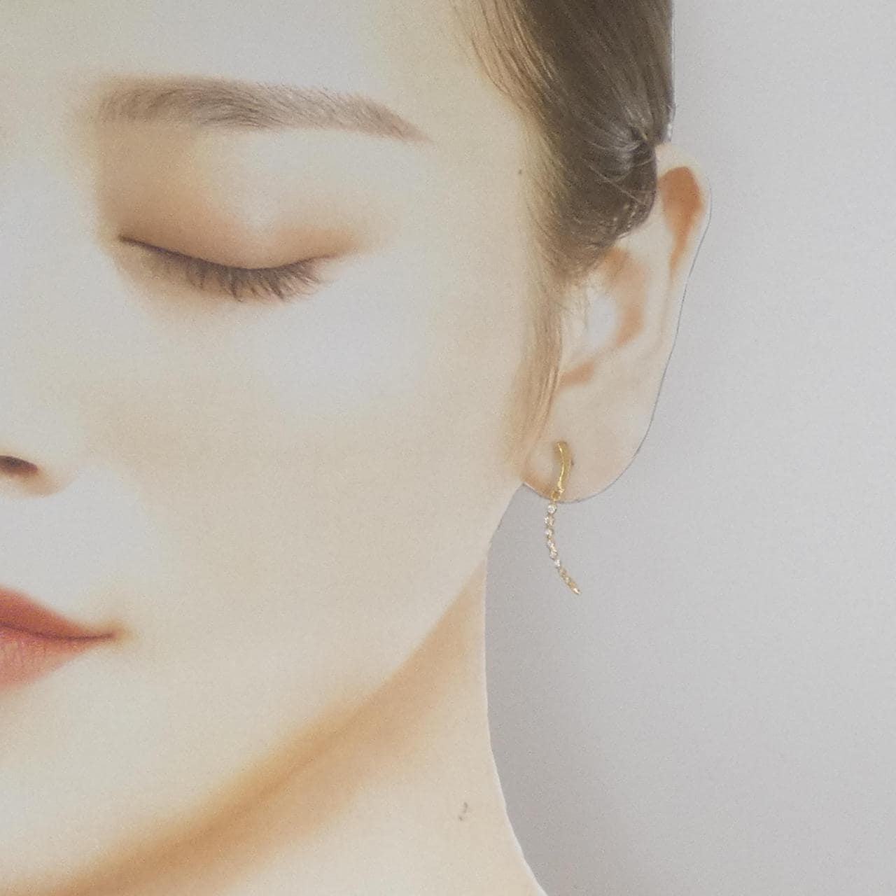 4゜C ダイヤモンド ピアス