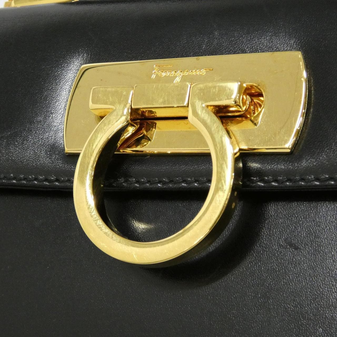 【ヴィンテージ】サルヴァトーレフェラガモ 21 2193 バッグ