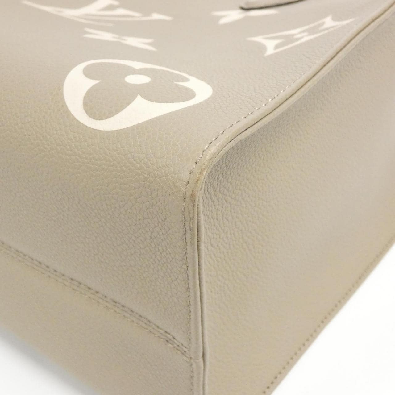 ルイヴィトン バイカラー モノグラム アンプラント オンザゴー MM M45494 バッグ