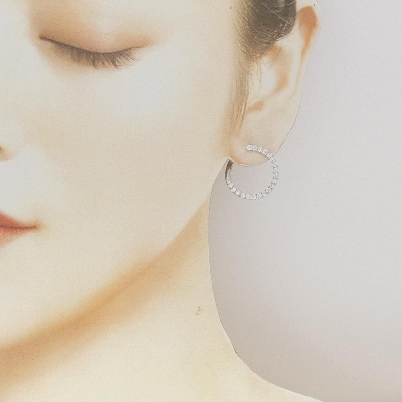 K18WG ダイヤモンド ピアス 1.00CT