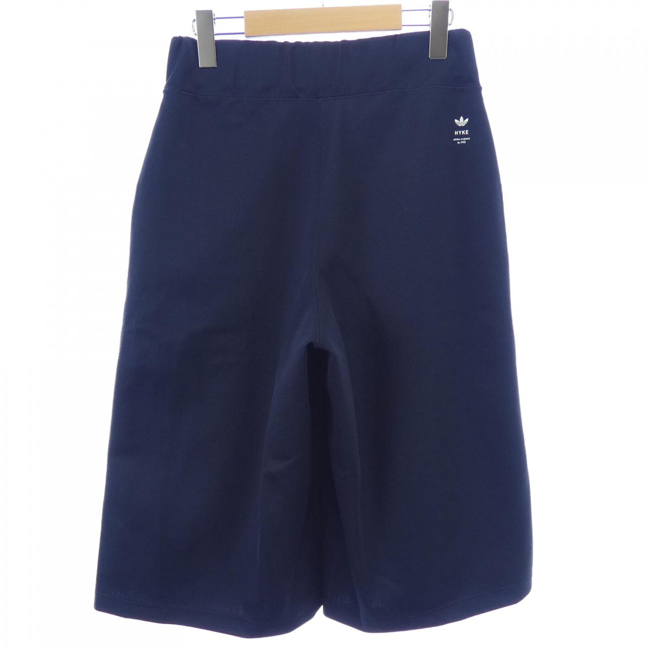ハイクアディダス HYKE×ADIDAS ショートパンツ