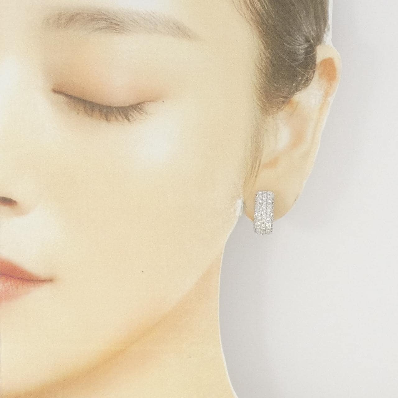 K18WG Pave Diamond Earrings/Earrings 2.00CT
