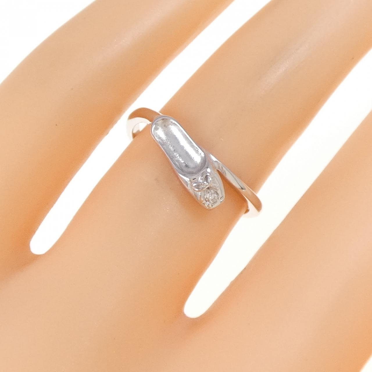 750WG ダイヤモンド リング