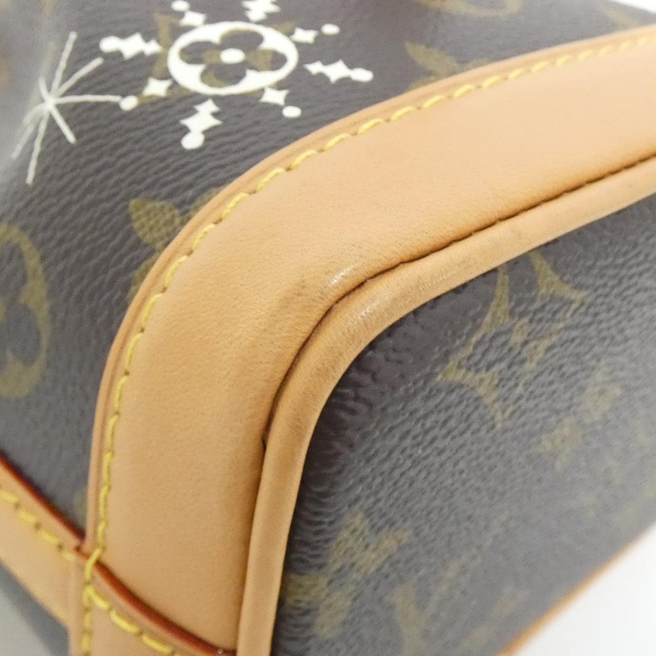 ルイヴィトン モノグラム(ヴィヴィエンヌ ホリデイ) ナノ ノエ M12221 ショルダーバッグ