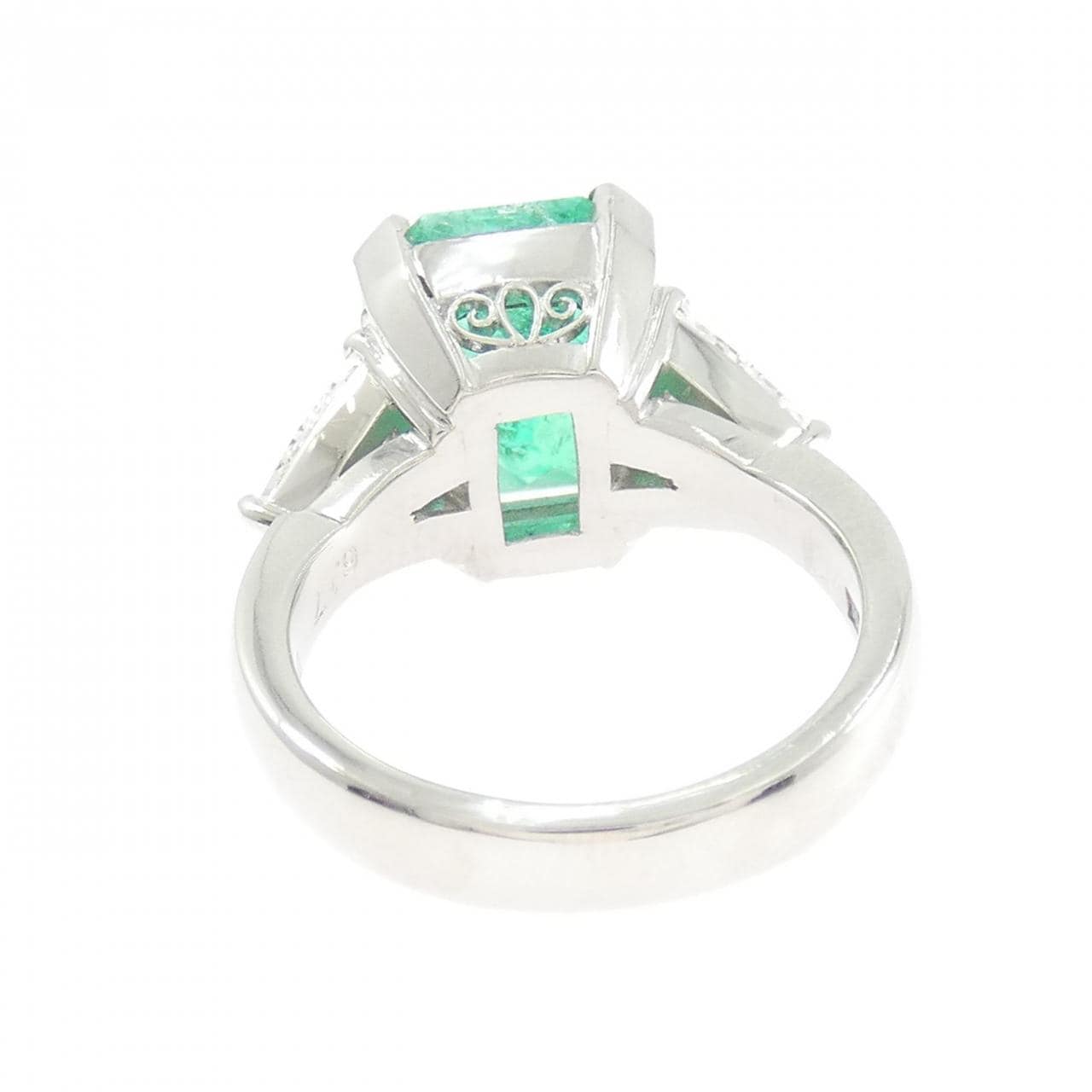 PT900 エメラルド リング 6.17CT コロンビア産
