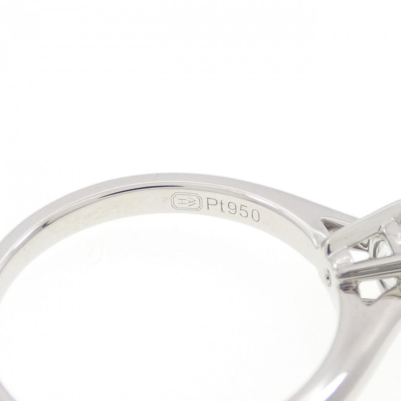 ハリーウィンストン ソリティア リング 0.51CT F VS2 3EXT