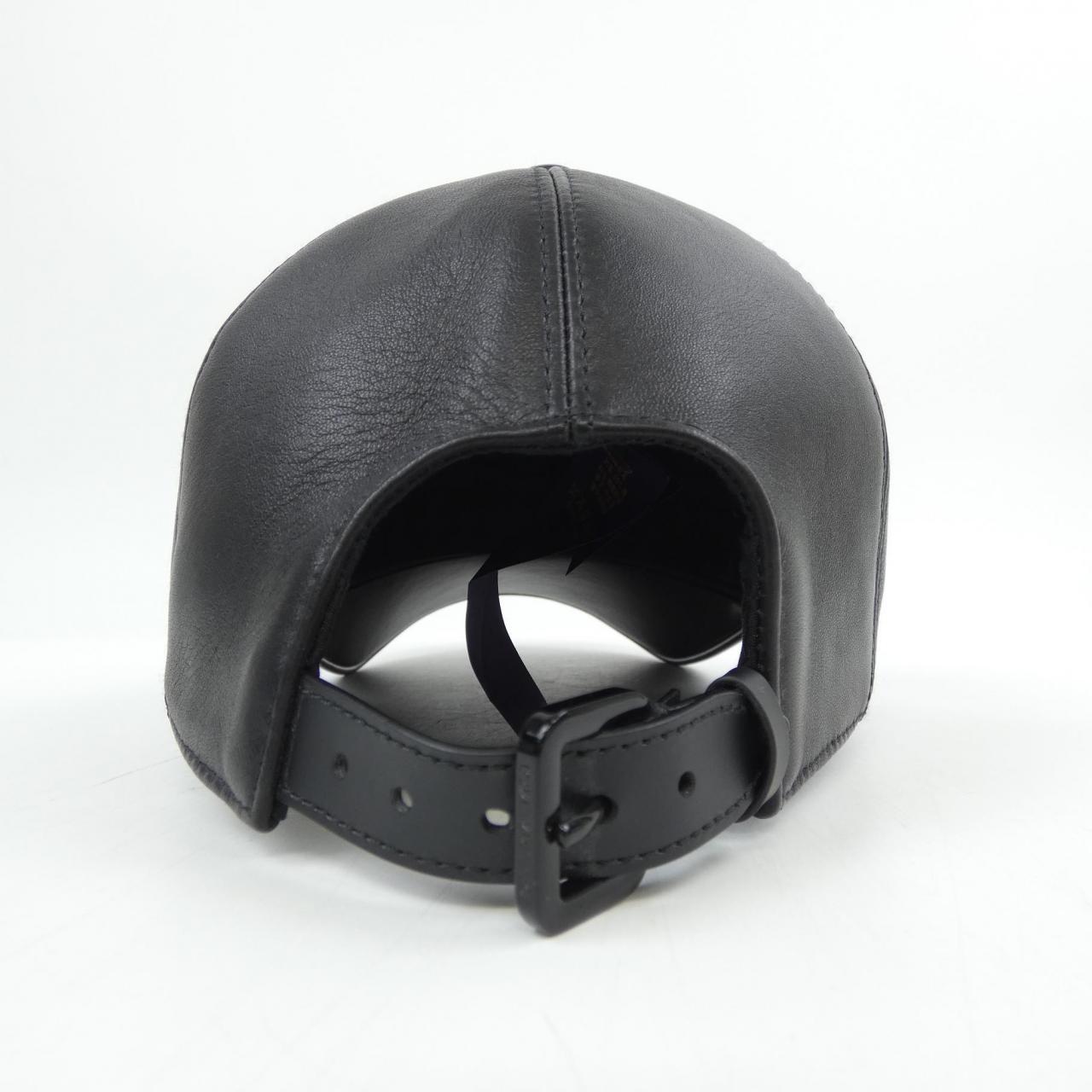 ルイヴィトン LOUIS VUITTON LVピン M7012M キャップ