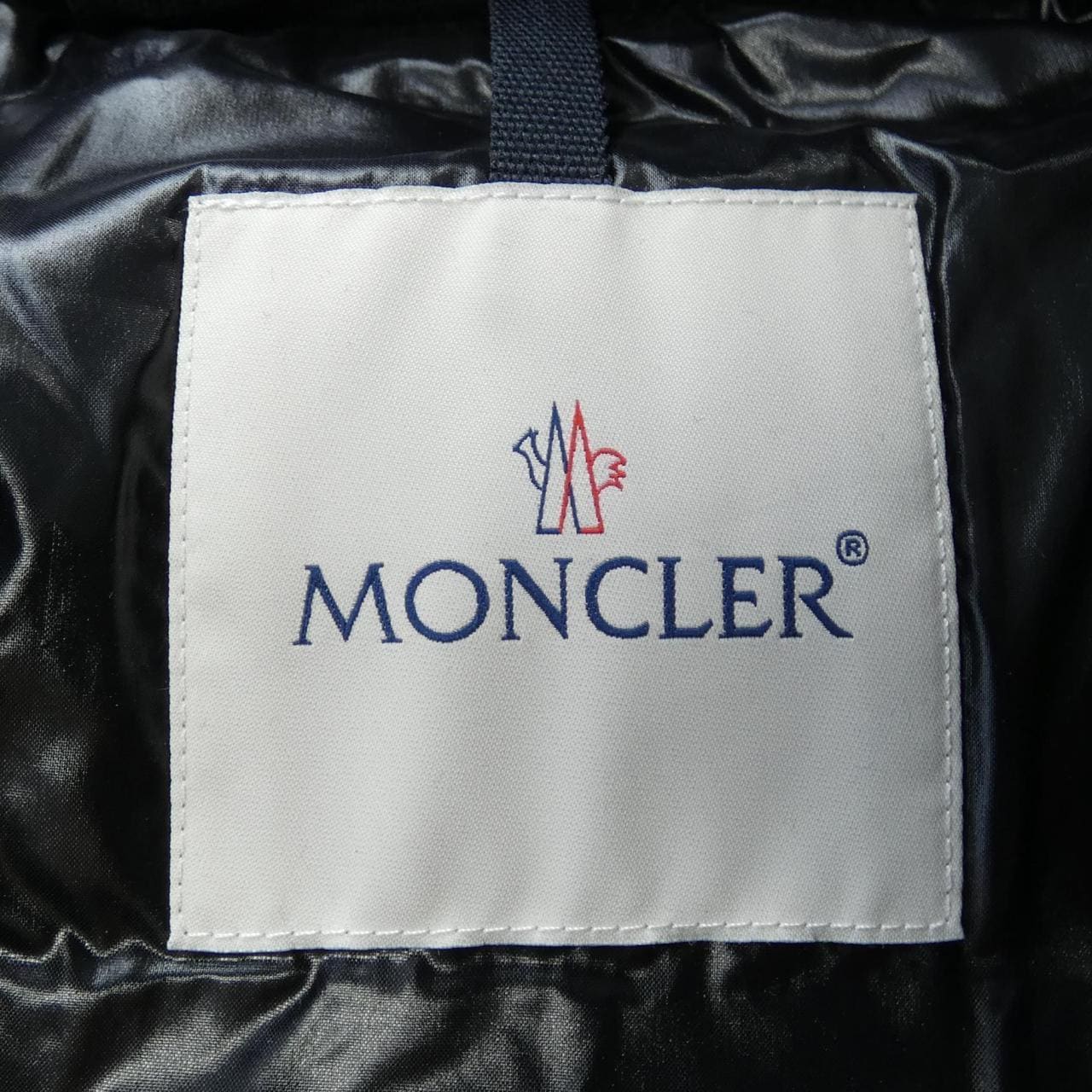 モンクレール MONCLER ダウンジャケット