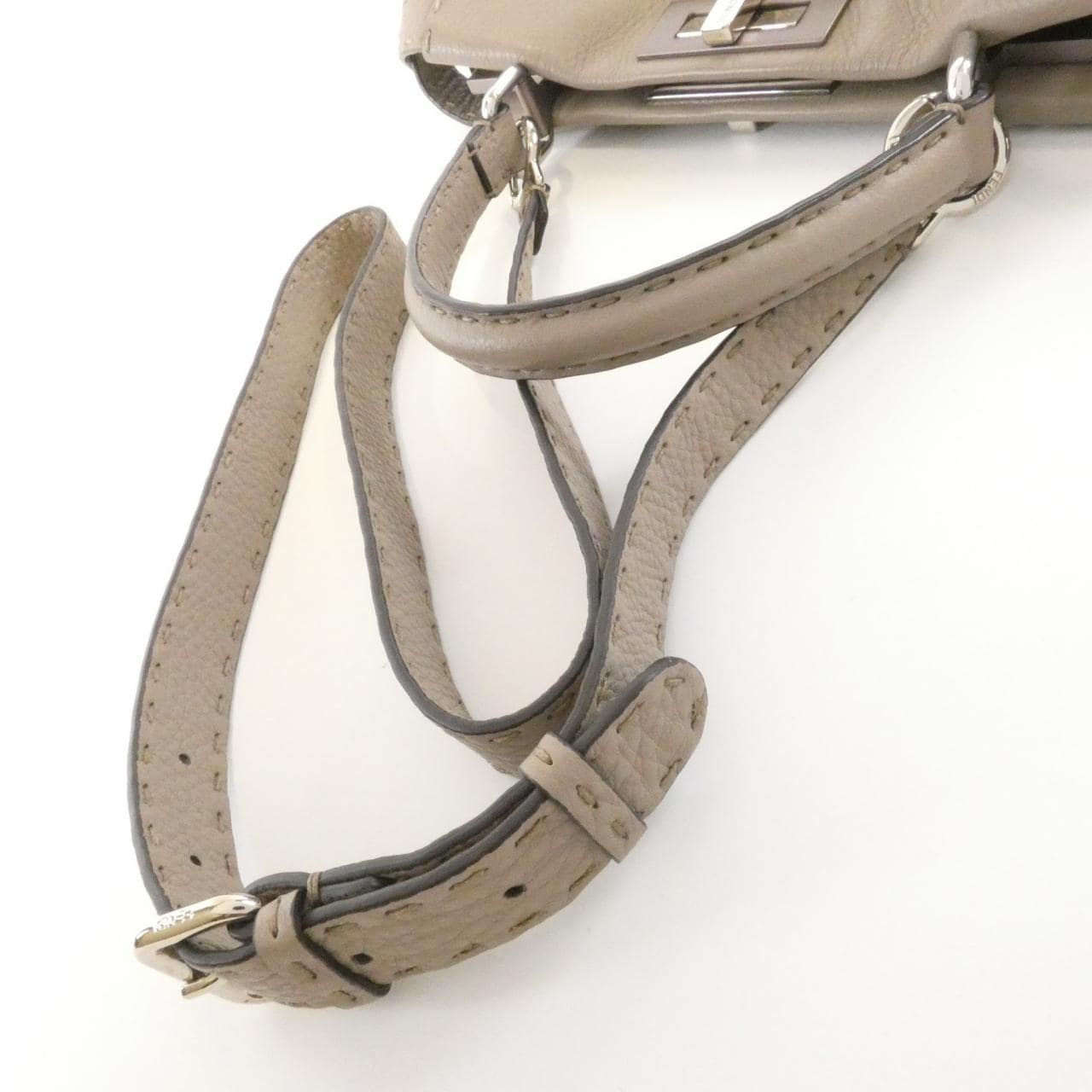 FENDI SELLERIA Peekaboo 8BN290 1RM 包