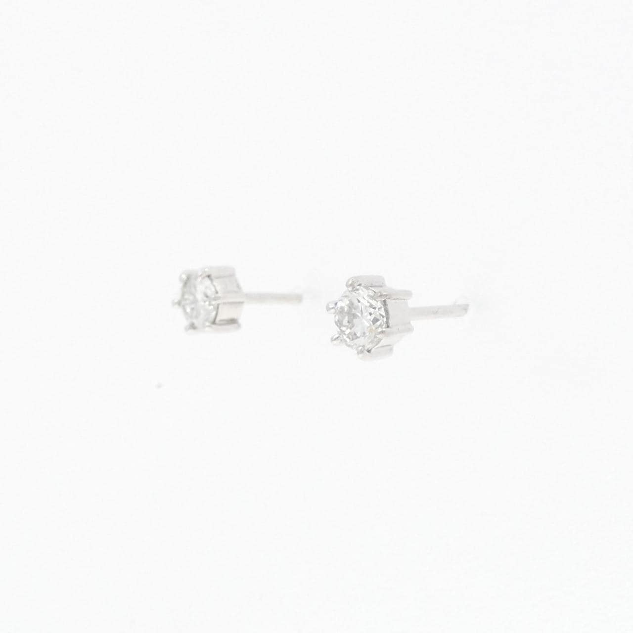 PT/PT900 ダイヤモンド ピアス 0.30CT