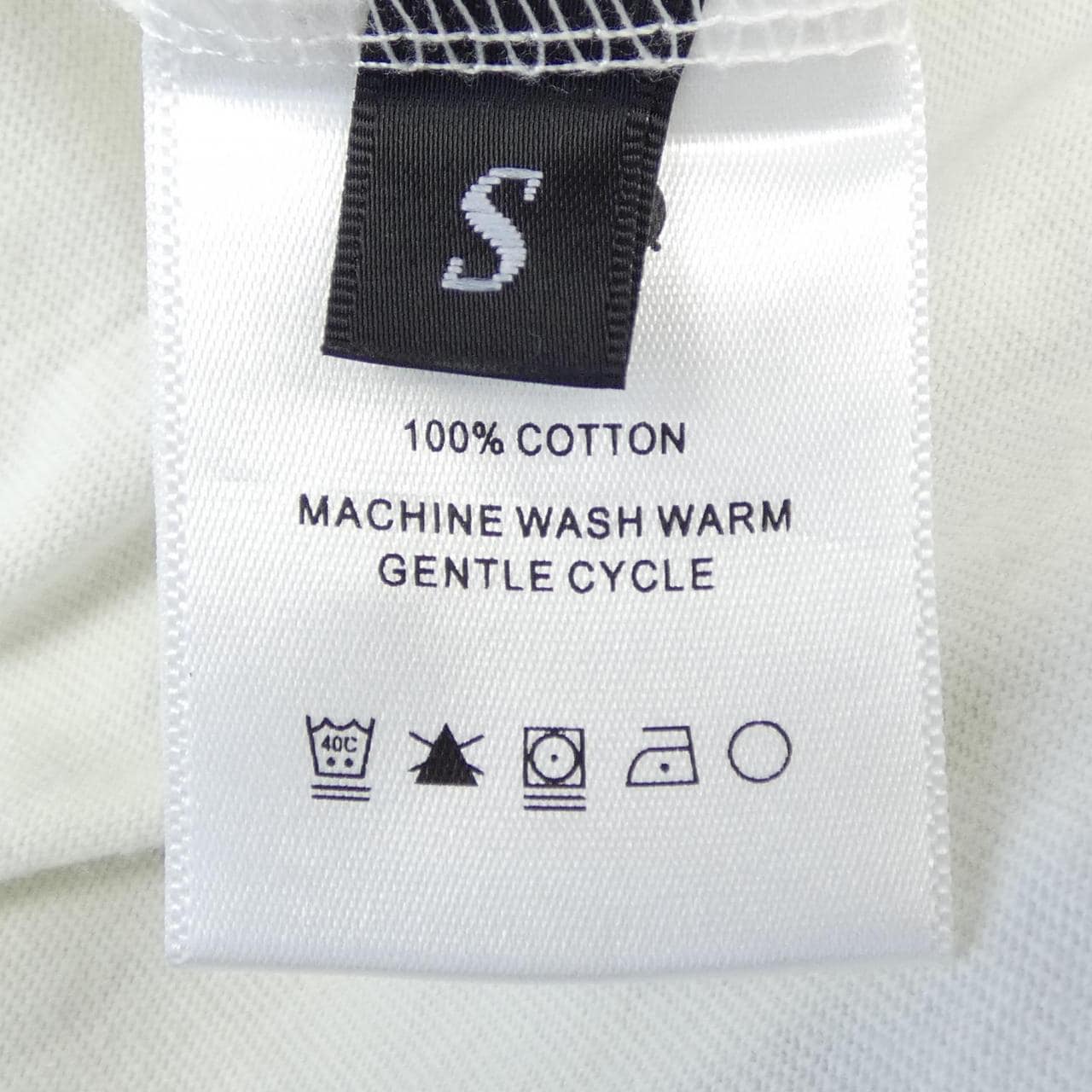 アンファンリッシュデプリメ ENFANTS RICHES DEPRIME Tシャツ