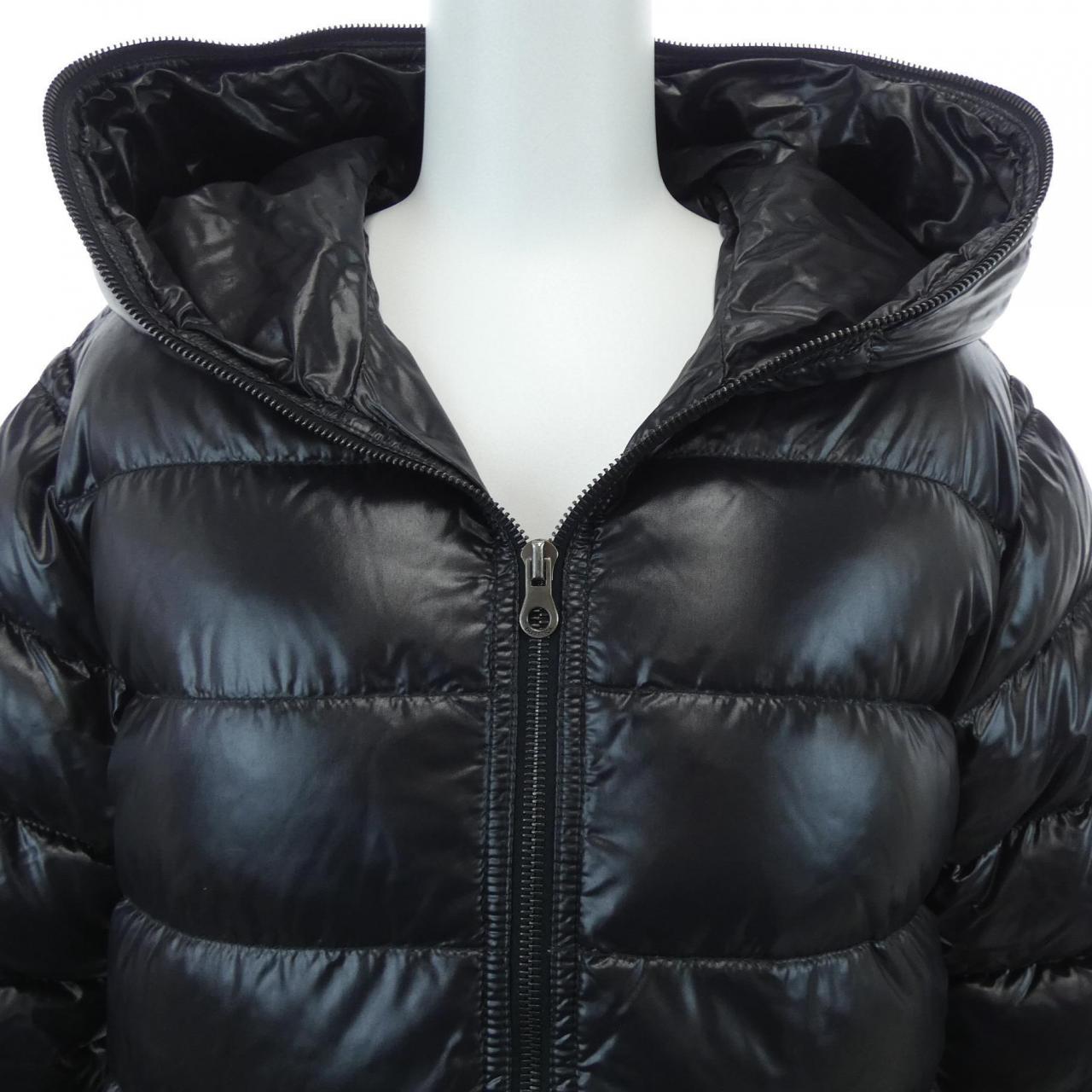 デュベティカ DUVETICA ACEOUATTRO ダウンジャケット