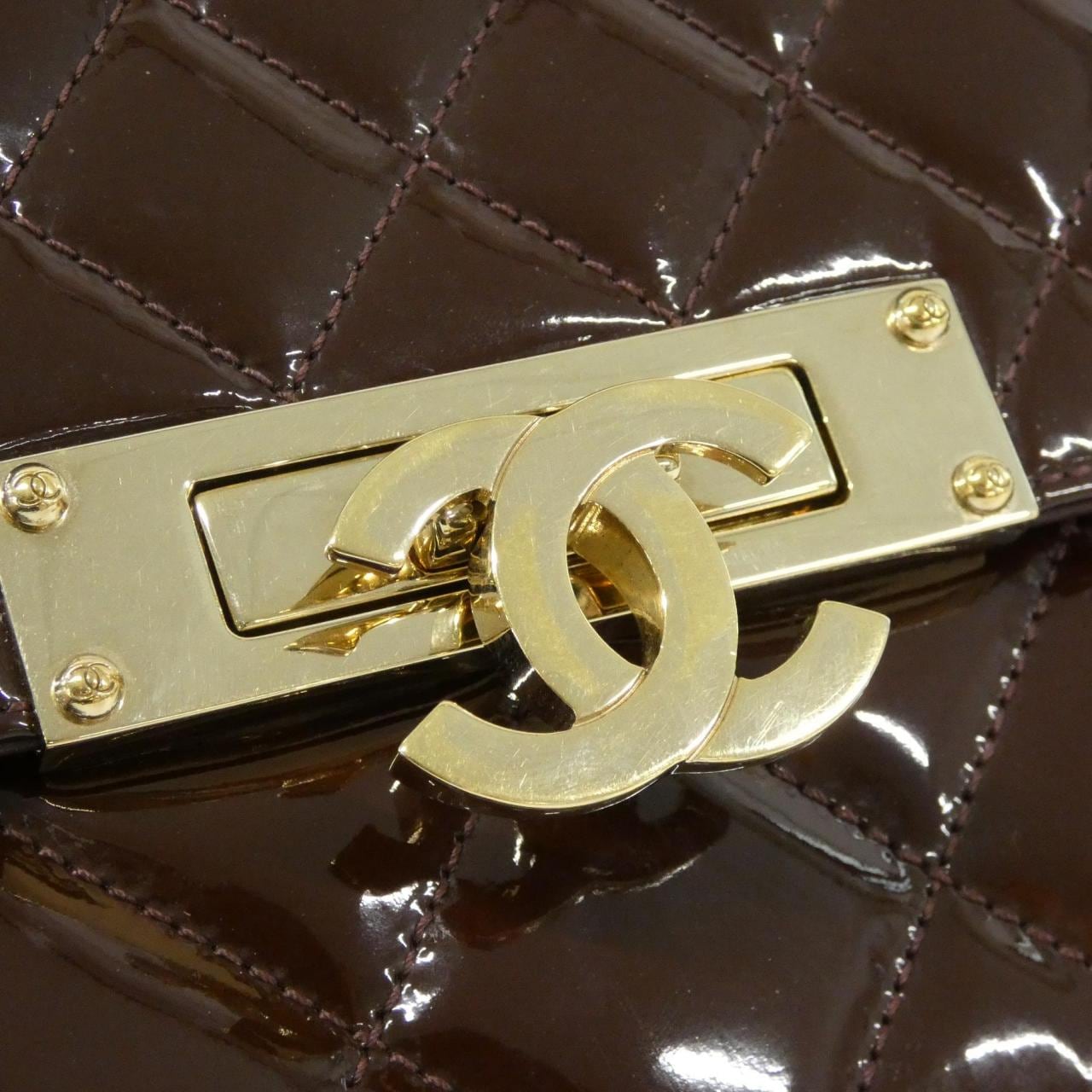 シャネル ショルダーバッグ