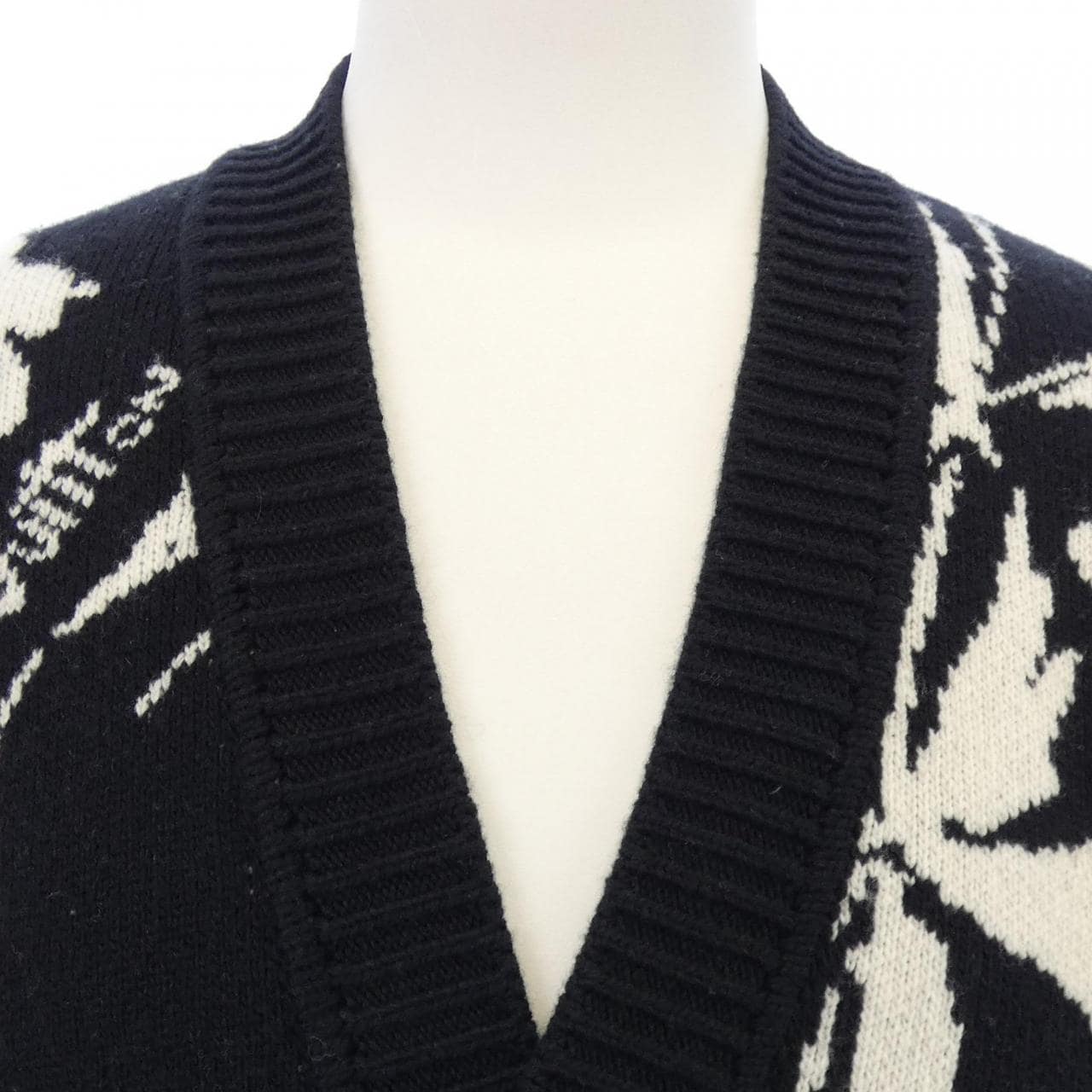 ルイヴィトン LOUIS VUITTON シスルジャカードカーディガン HON98WH56 カーディガン