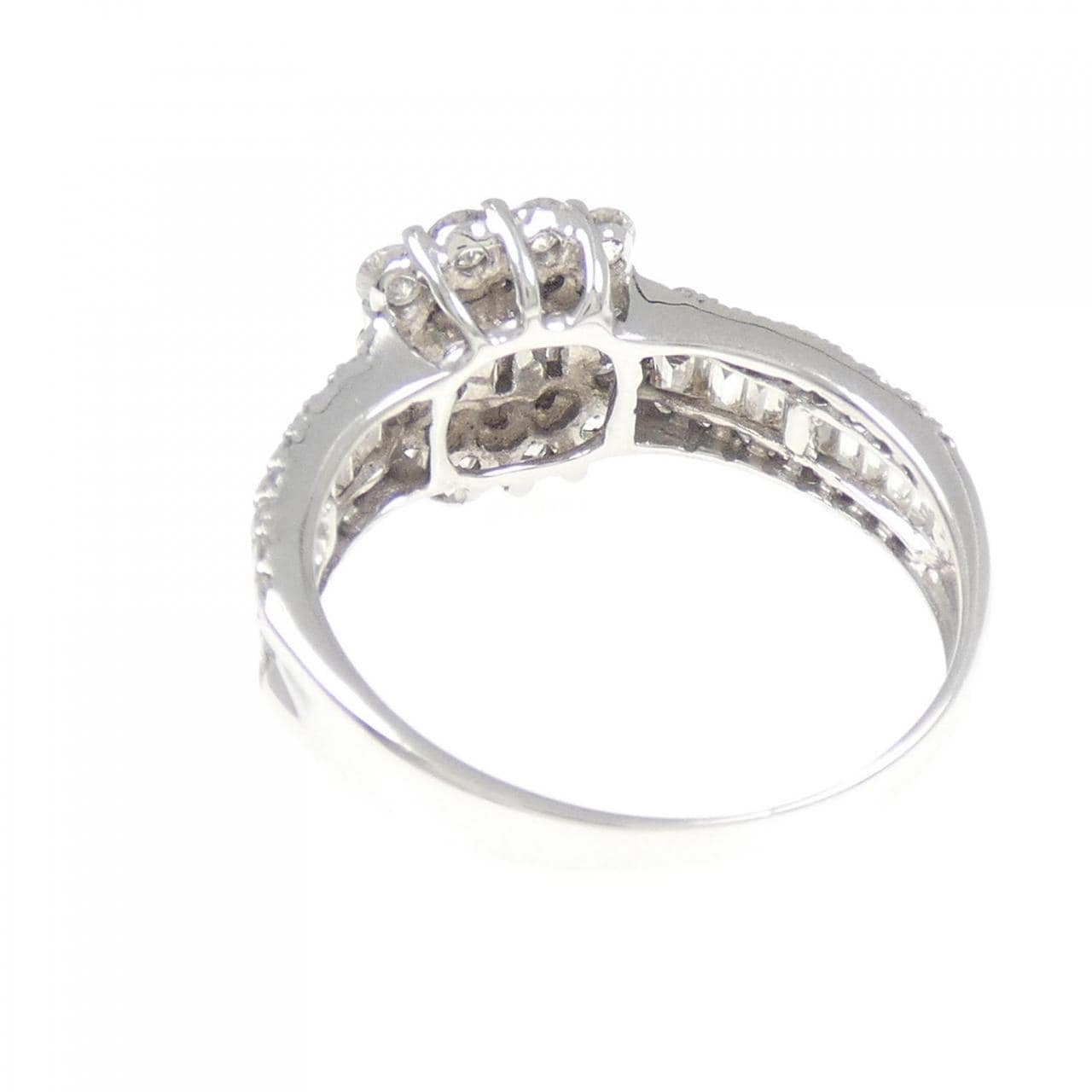 K18WG ダイヤモンド リング 1.00CT