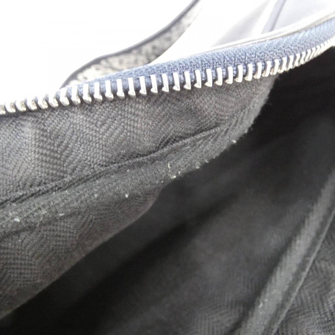 ロエベ ミリタリー メッセンジャー XS B553A72X21 ショルダーバッグ