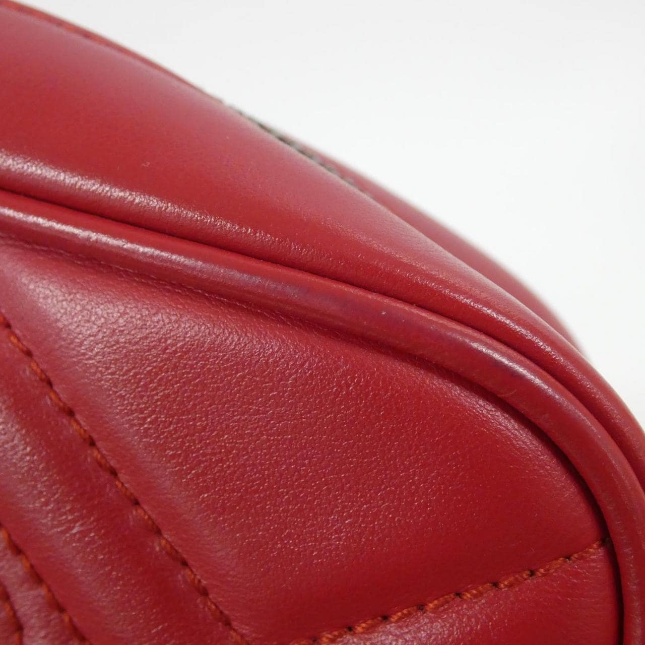 グッチ GG MARMONT 448065 DTD1T ショルダーバッグ