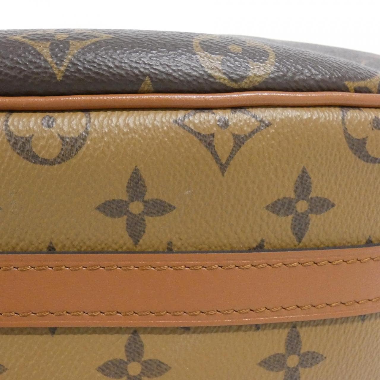 ルイヴィトン モノグラム リバース ループ ホーボー M46311 ショルダーバッグ