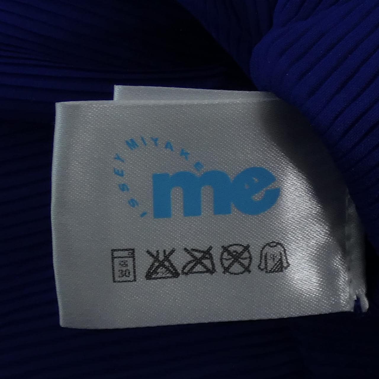 ミーイッセイミヤケ me ISSEY MIYAKE MI53FJ662 トップス