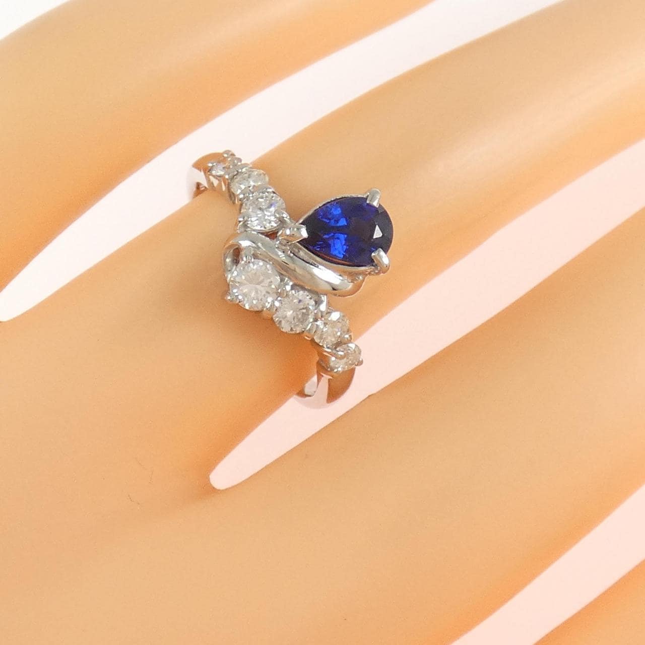 PT900 サファイヤ リング 0.70CT