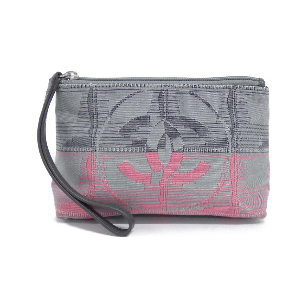 シャネル ニュートラベル ライン ポーチ