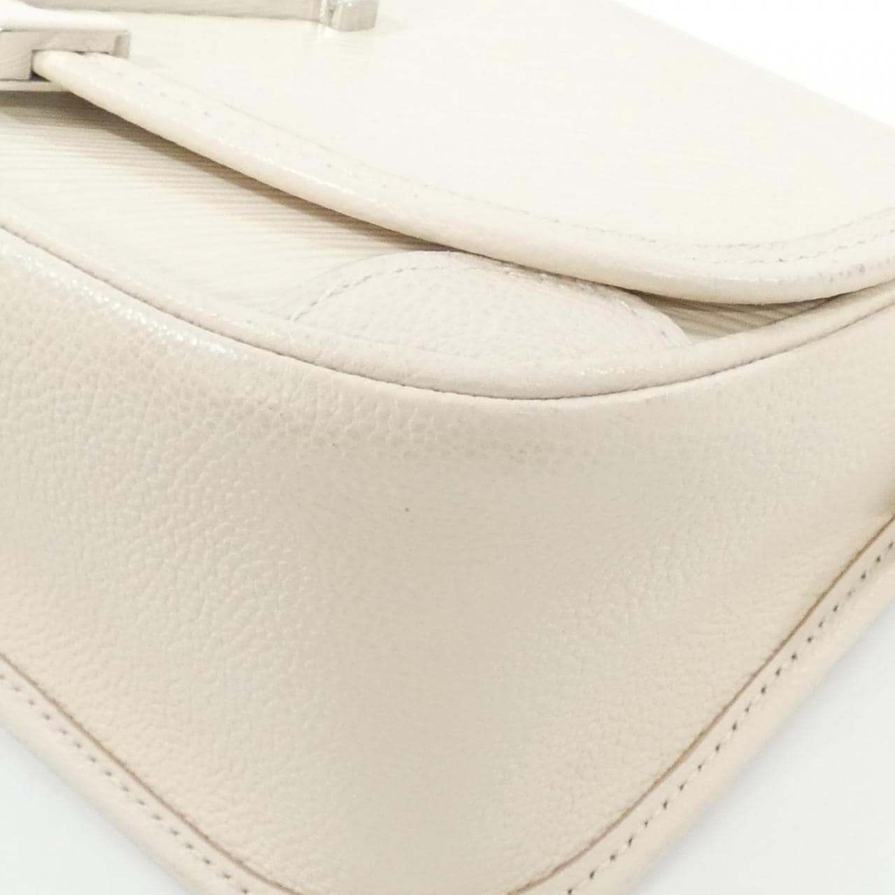 ルイヴィトン エピ ビュシ M59457 ショルダーバッグ