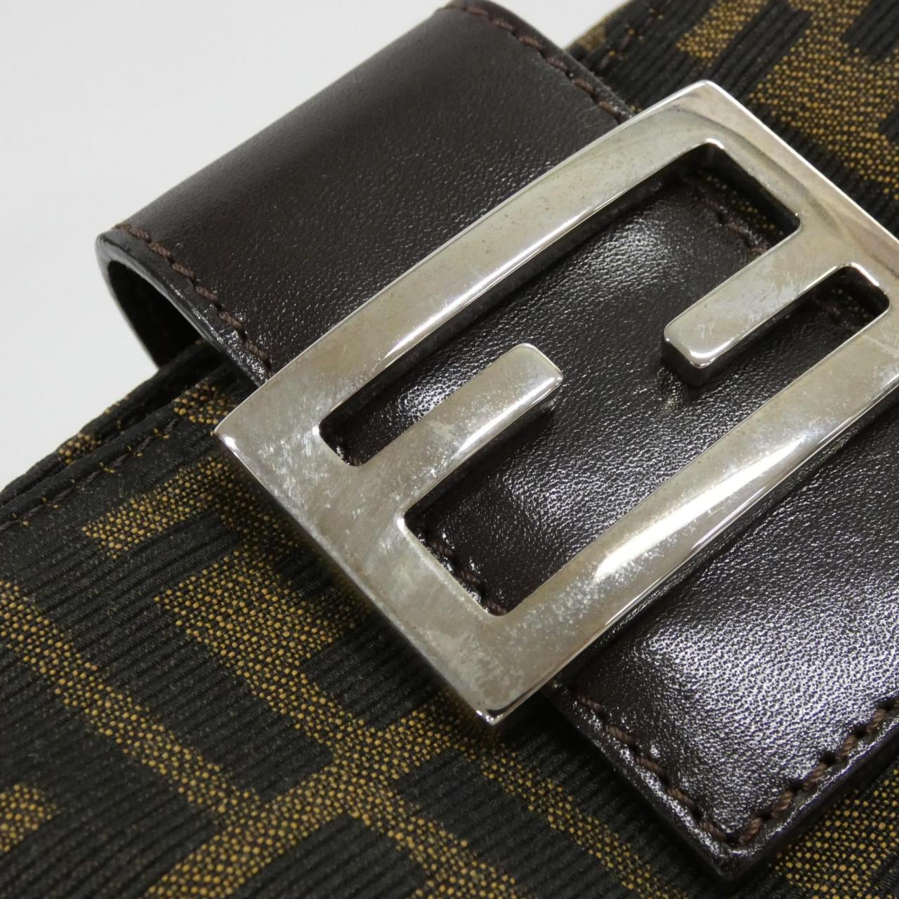 【ヴィンテージ】フェンディ 26583 ショルダーバッグ