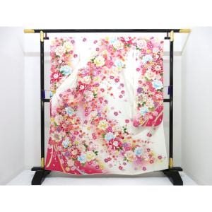 振袖　友禅金彩加工　刺繍入りボカシ染