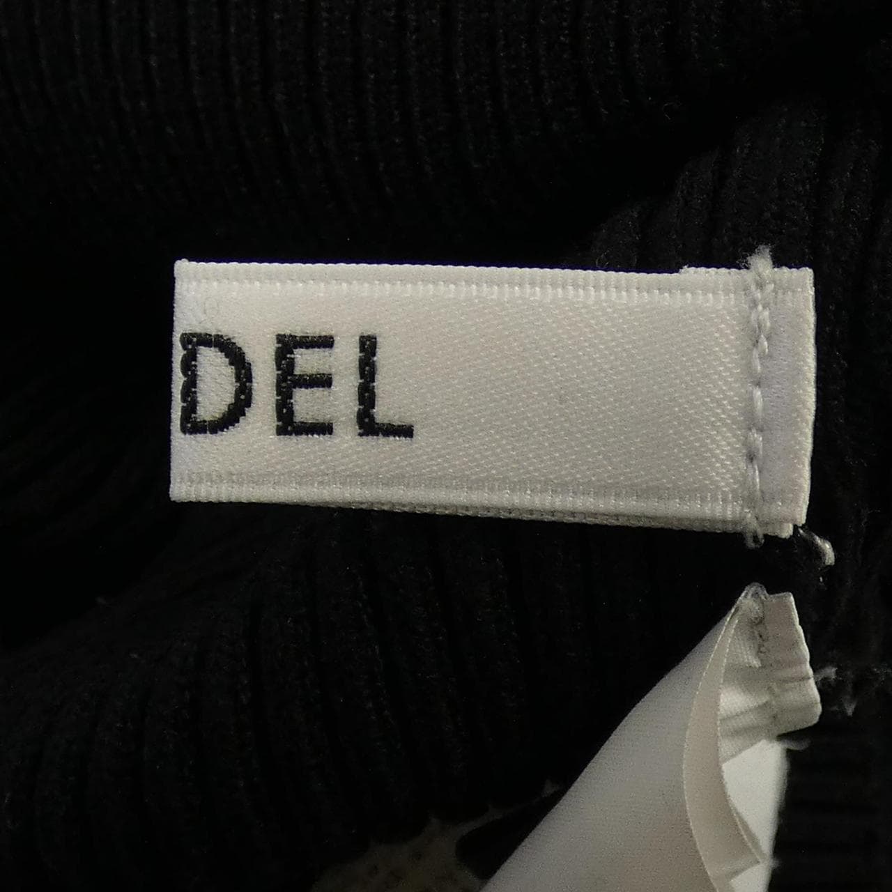 スナイデル Snidel トップス