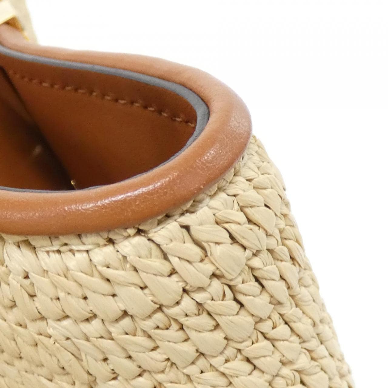 ルイヴィトン カプシーヌ MM M57649 バッグ