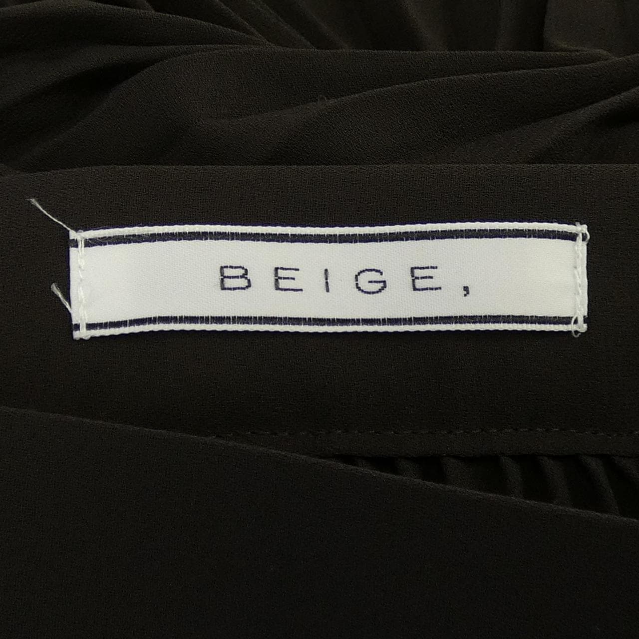 ベイジュ BEIGE. スカート