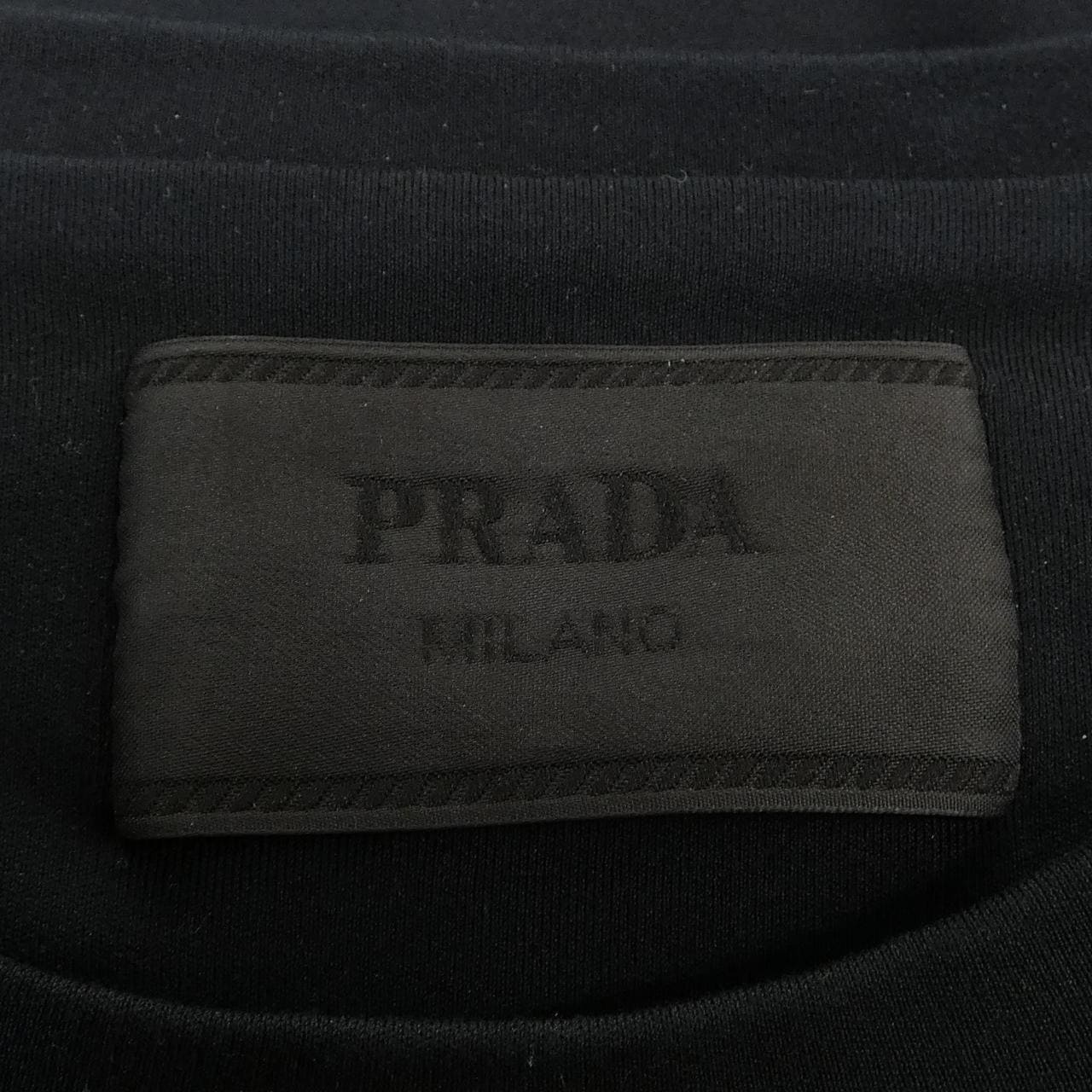 プラダ PRADA トライアングルロゴ UJN861 S232 240 Tシャツ
