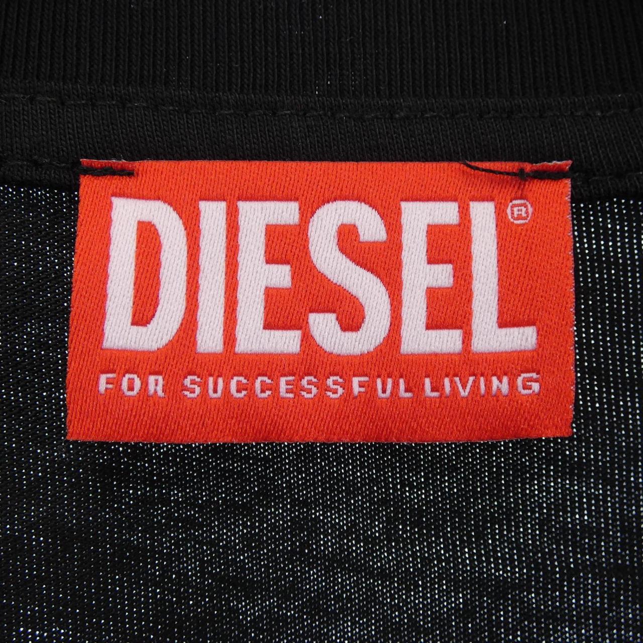 ディーゼル DIESEL Tシャツ