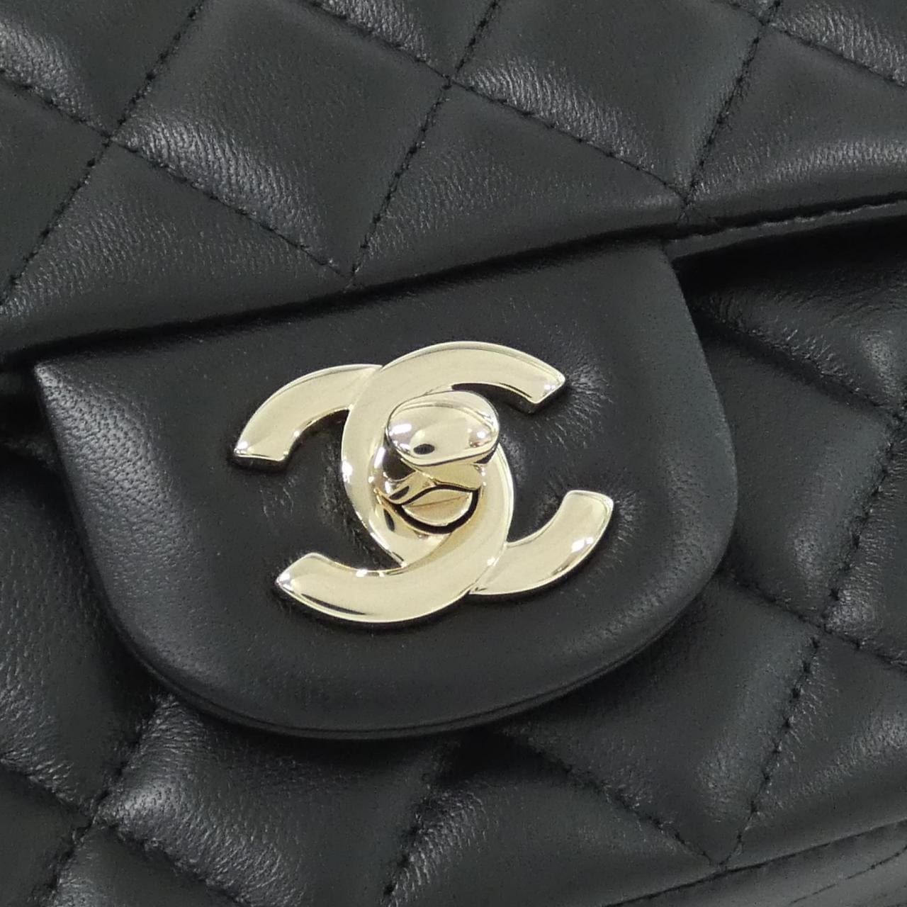 シャネル 69900 ショルダーバッグ