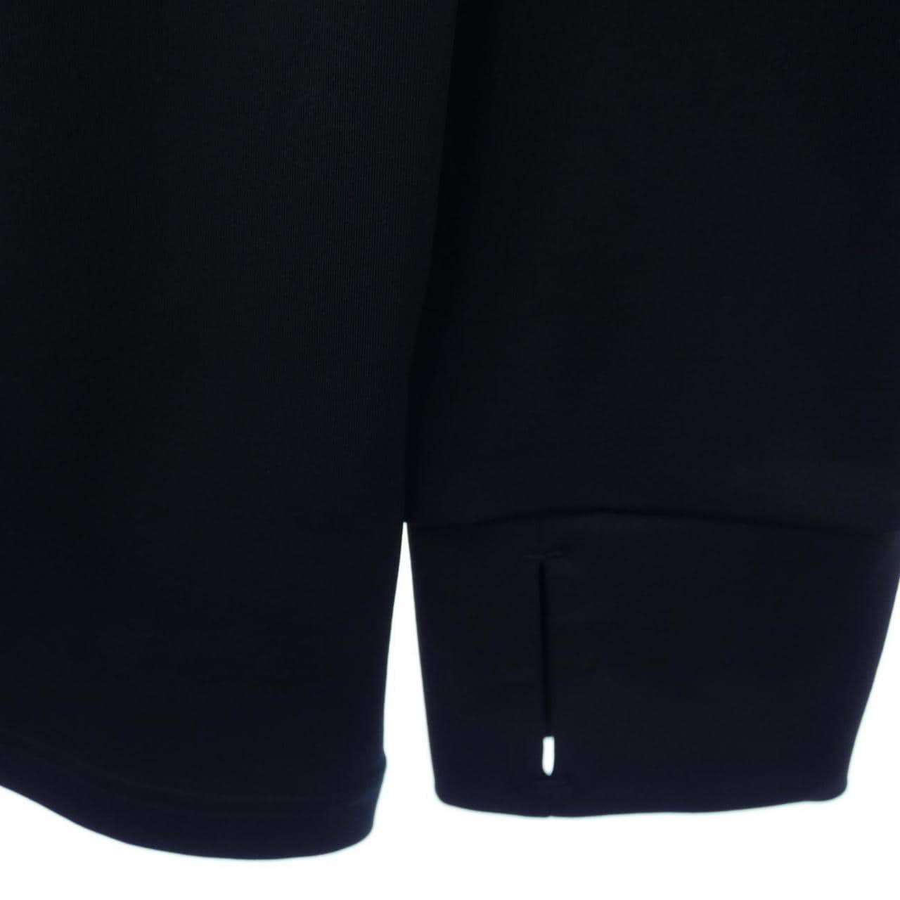 エフシーアールビー F.C.R.B. トップス