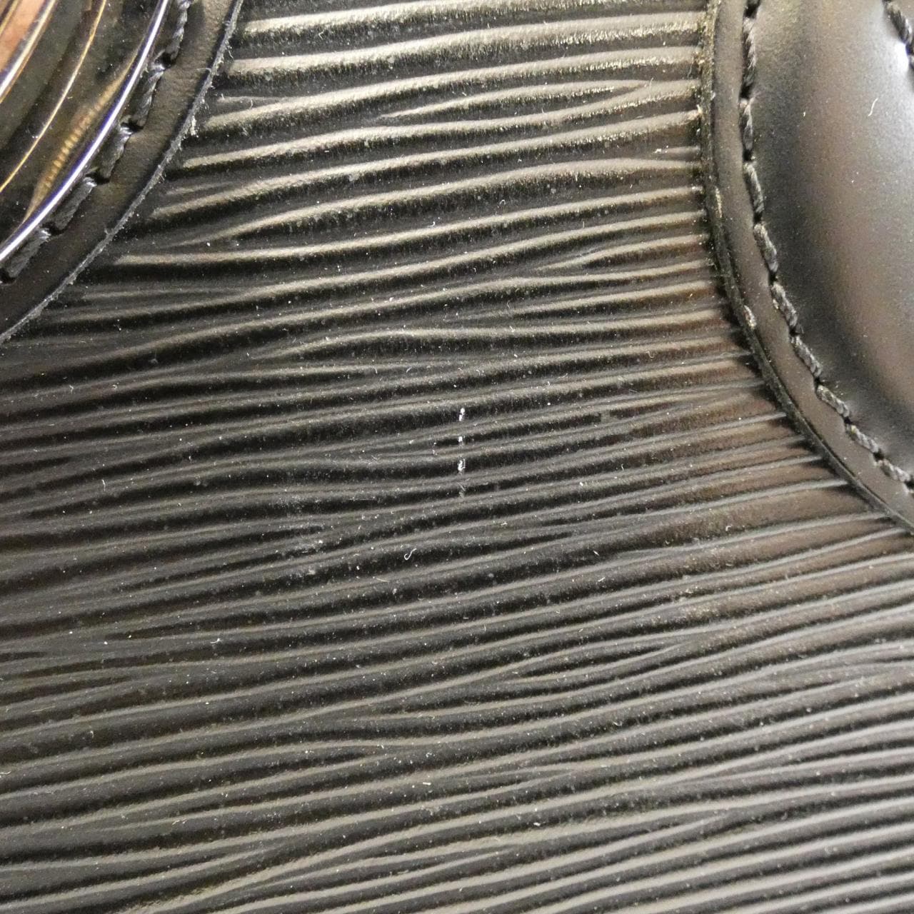 ルイヴィトン エピ ポンヌフ GM M59042 バッグ