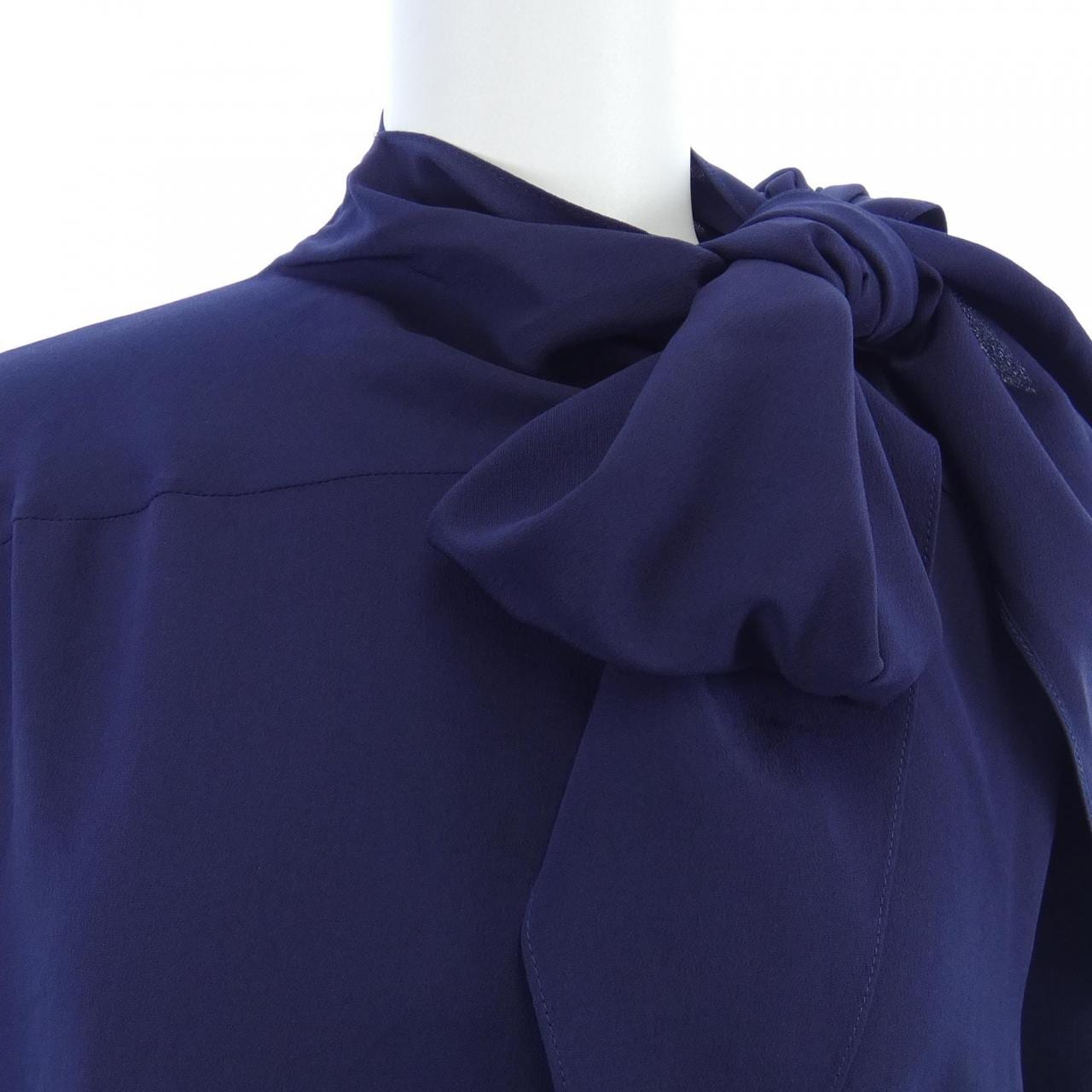 エルメス HERMES *87-7601. トップス