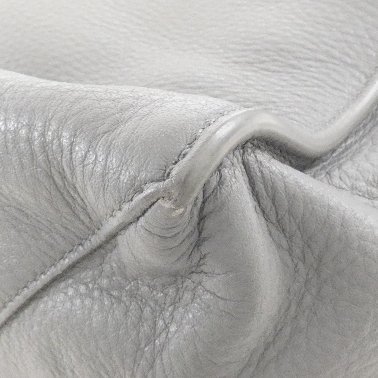 バレンシアガ THE PAPIER A4 ZIP AROUND 357331 DLQ0N バッグ