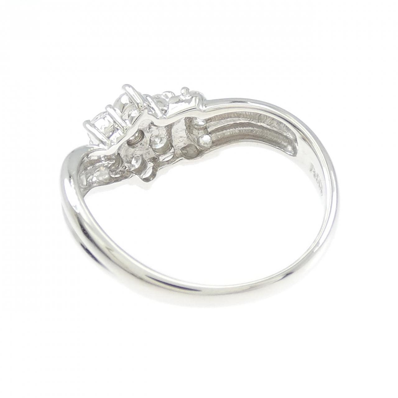 PT900 フラワー ダイヤモンド リング 0.56CT