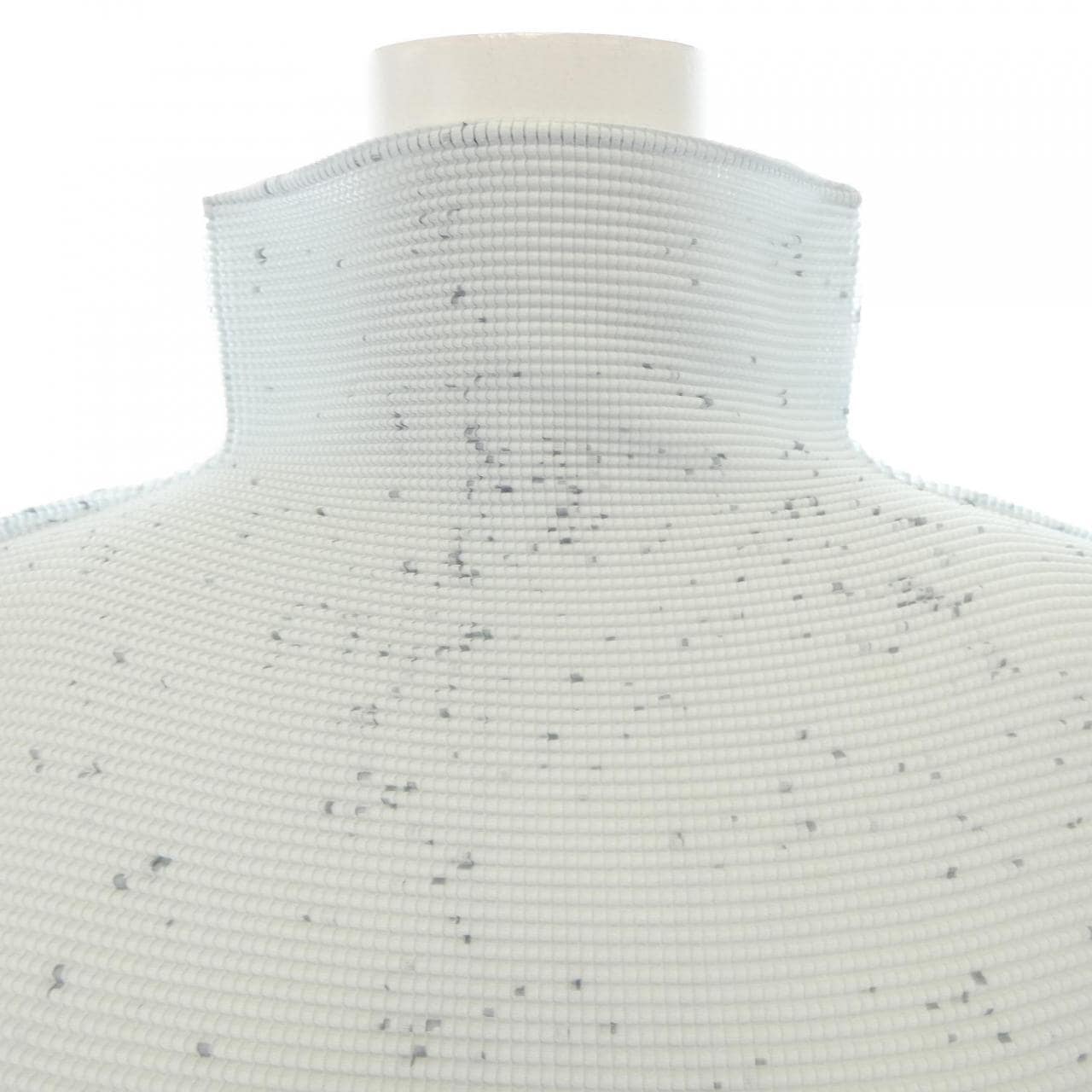 ミーイッセイミヤケ me ISSEY MIYAKE トップス