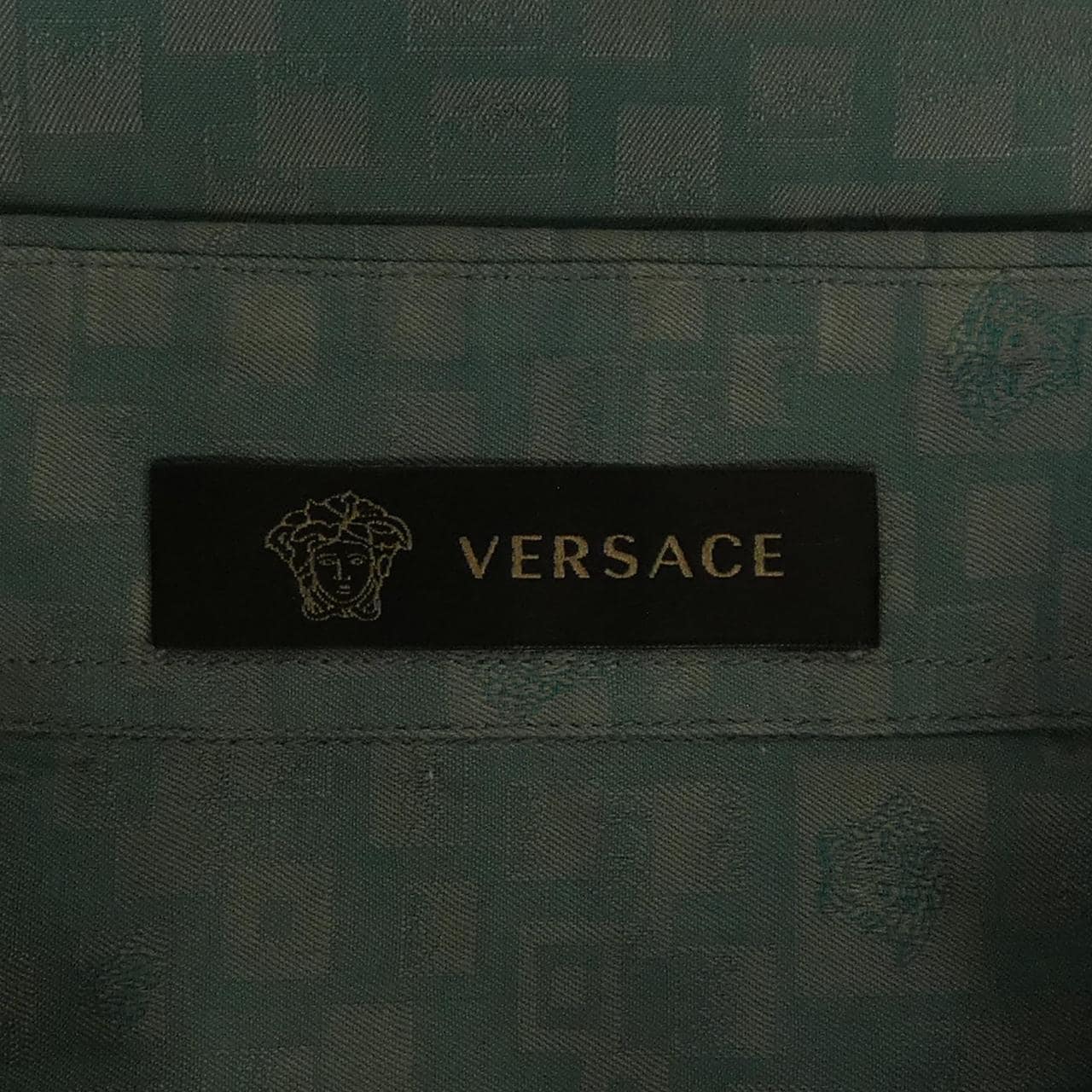 ヴェルサーチェ VERSACE A63895 S／Sシャツ