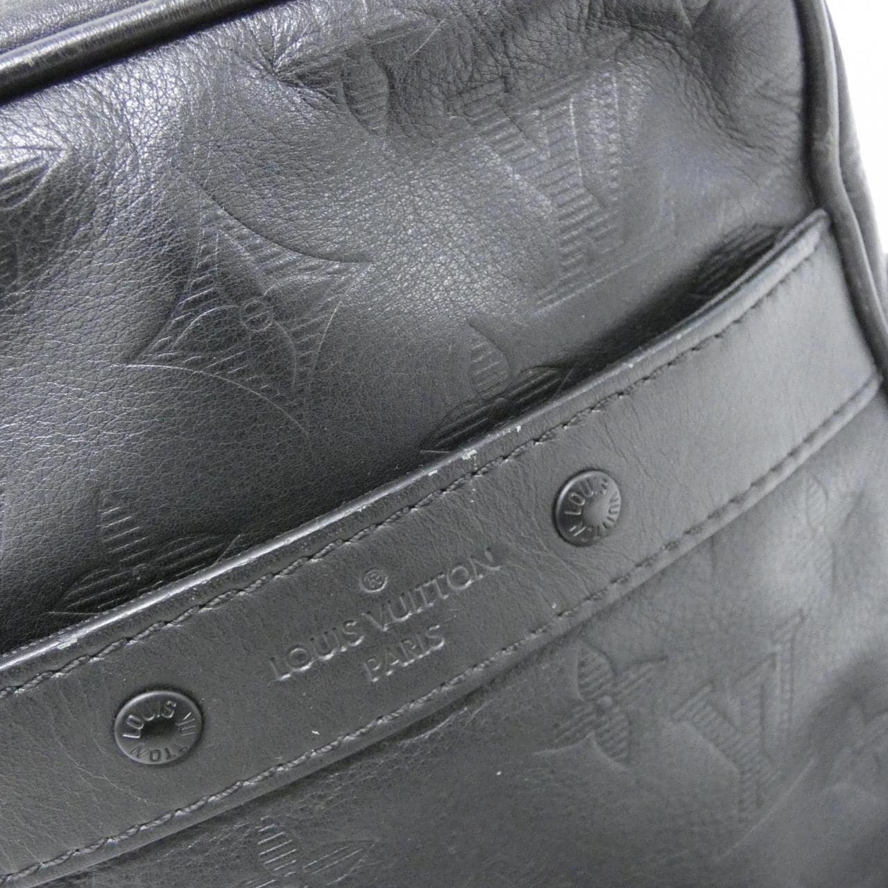 ルイヴィトン モノグラム シャドウ ダヌーブ PM M43681 ショルダーバッグ