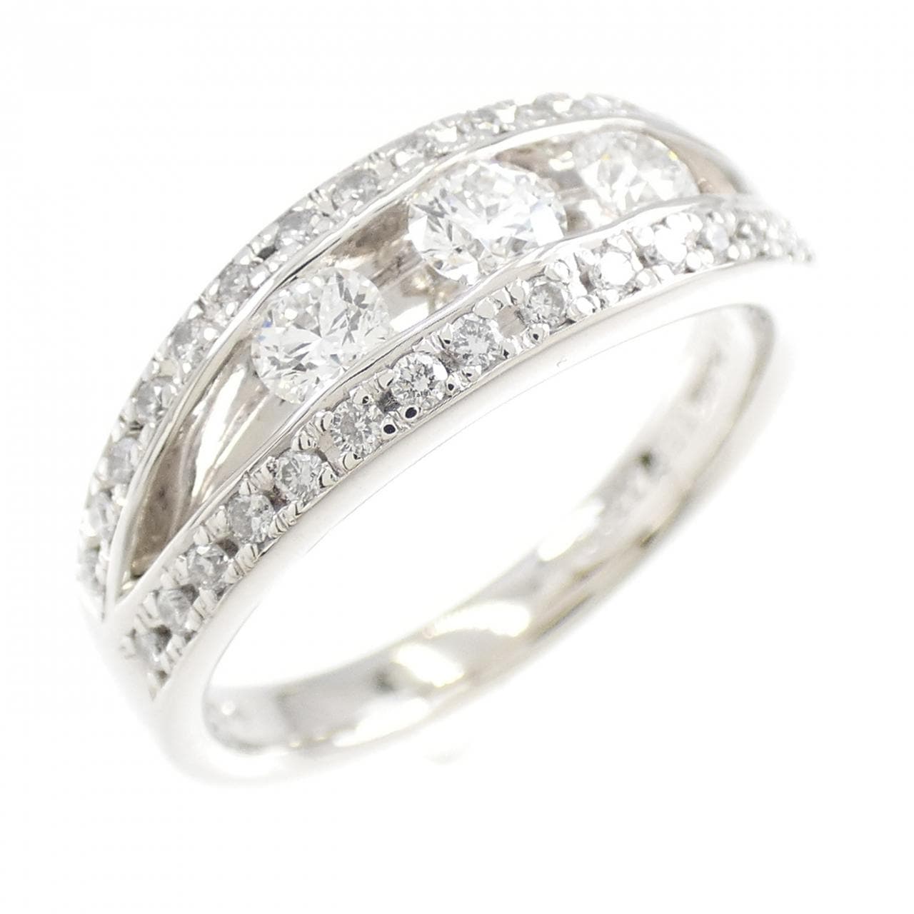 トリロジー ダイヤモンド リング 0.50CT