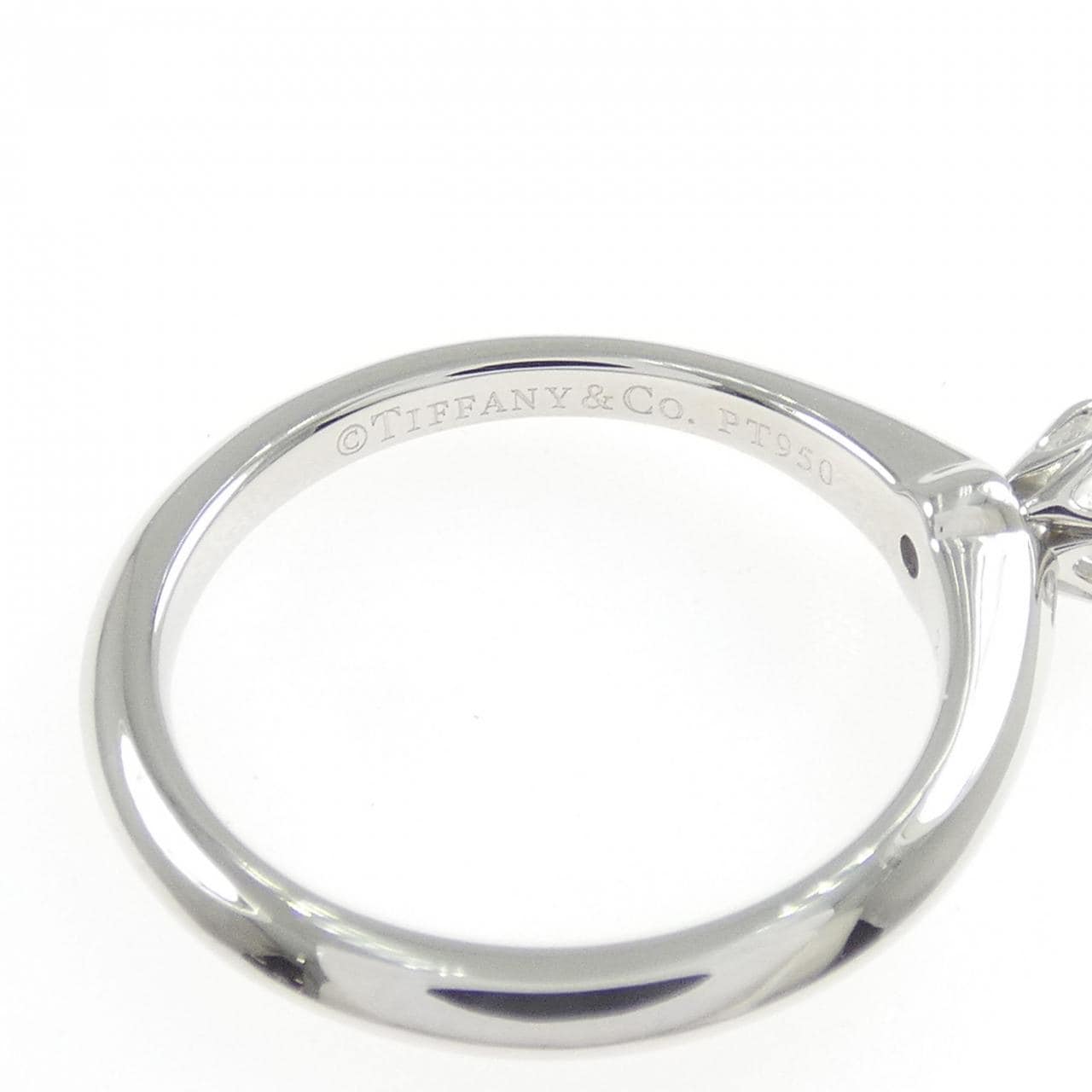 ティファニー クラシックソリティア リング 0.23CT