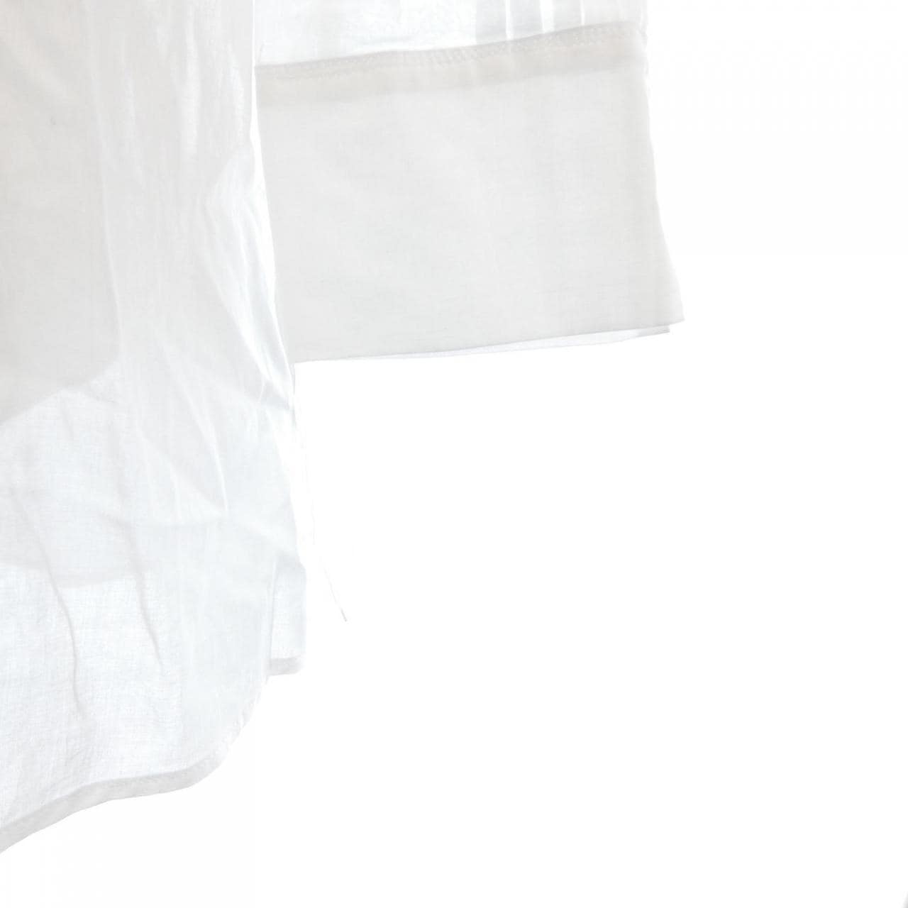 サクラ SACRA トップス