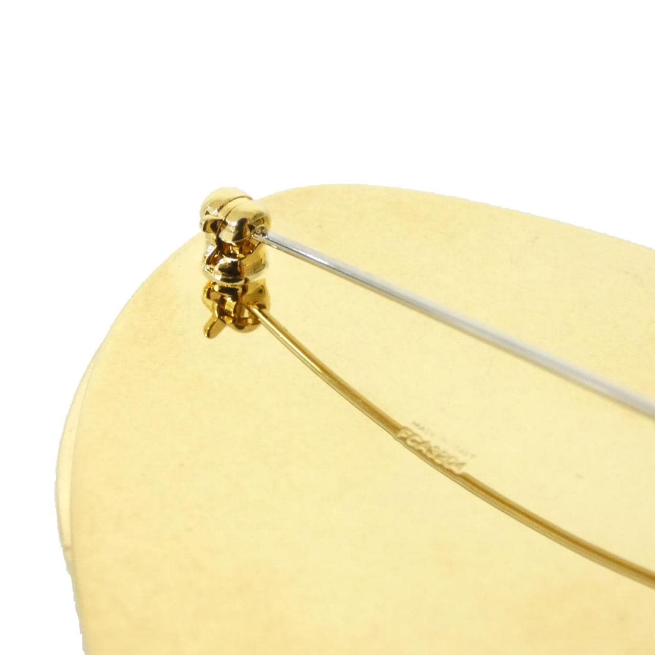 セリーヌ ブローチ